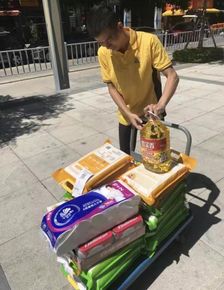 蘇寧小店818半價日銷售觀察 野里河大米銷量奪冠，成人用品表現亮眼
